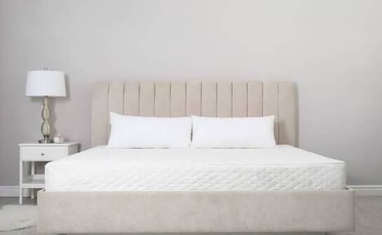 Jak dobrać odpowiednią twardość materaca z bogatej oferty meble wanat?