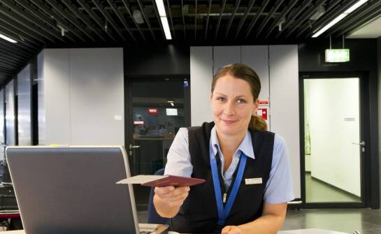 Jak warszawska agencja celna wspiera firmy w zgodności z przepisami celnymi?