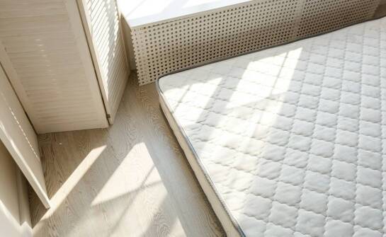 Przewodnik po wyborze schodów drewnianych do domu w stylu skandynawskim