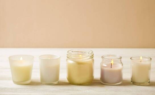 Wybór idealnej świecy z wosku sojowego do wnętrza