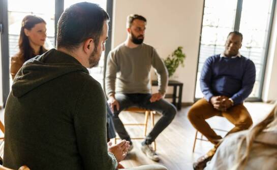 Jakie są korzyści z terapii współuzależnienia oferowanej w Płocku?