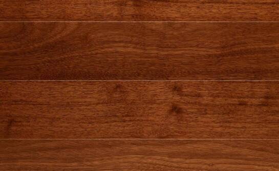 Zalety drewna egzotycznego w produkcji schodów