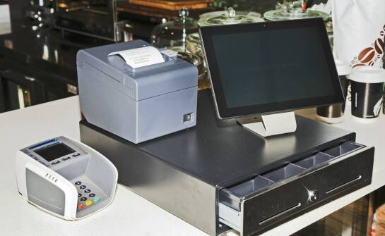 Terminale płatnicze jako wsparcie dla kas fiskalnych – nowoczesne rozwiązania