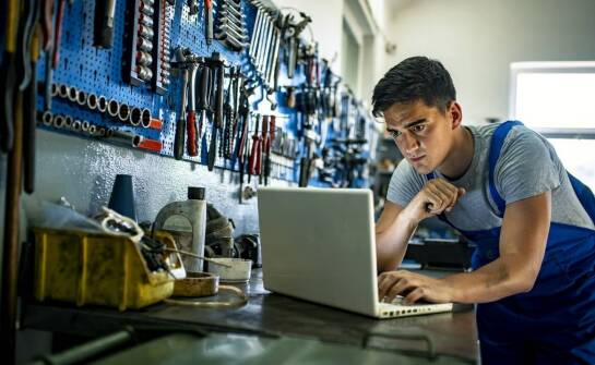 Jakie usługi oferuje serwis sprzętu komputerowego w zakresie diagnostyki problemów?