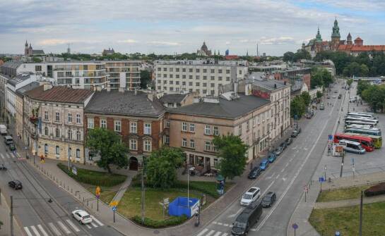 Wycieczki tematyczne dla szkół na trasie Gniezno – Biskupin: co oferujemy?