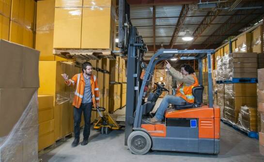 Jak ocenić jakość kursu na operatora wózków widłowych?