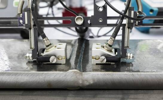 Grzałki do zgrzewarek – wpływ materiału na wydajność i trwałość