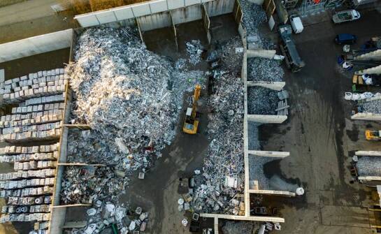 Nowoczesne technologie w recyklingu złomu stalowego – co warto wiedzieć?