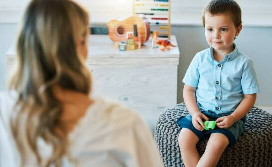 Jak regularne sesje terapeutyczne wpływają na postępy w leczeniu ADHD?