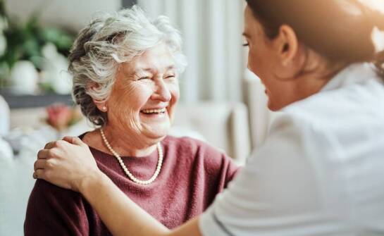 Przyjazna atmosfera w domu pomocy społecznej – co ją tworzy?