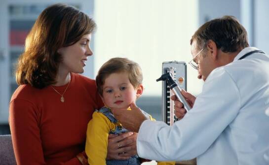 Rola pediatry w monitorowaniu zdrowia dzieci z przewlekłymi chorobami