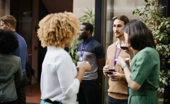 Wyjazdy firmowe a rozwój umiejętności przywódczych w zespole