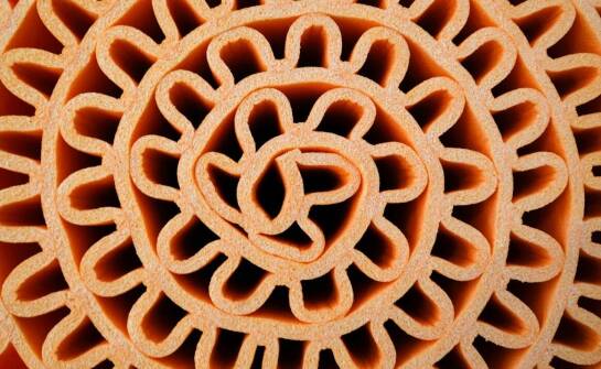 Jakie cechy wyróżniają najlepsze ruszta żeliwne do pieca kaflowego?