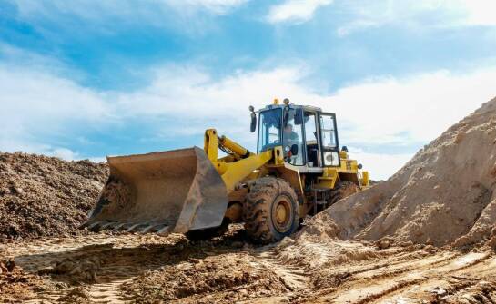 Rola mini ładowarki kołowej w zwiększeniu efektywności prac budowlanych