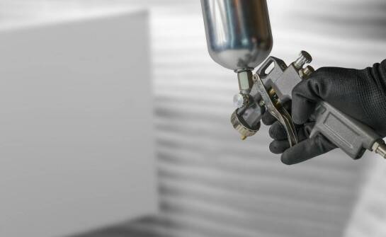 Różnice między kompresorami do aerografu – co warto wiedzieć przed zakupem?