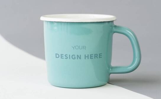 Przewaga filiżanek reklamowych nad innymi gadżetami promocyjnymi