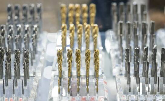 Jak pilnik obrotowy wpływa na precyzję obróbki metali?