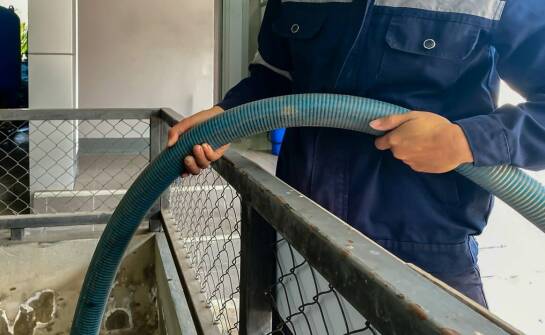 Jakie są kluczowe aspekty wynajmu toalet przenośnych dla osób z ograniczoną mobilnością?