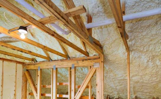 Drzwi zewnętrzne a efektywność energetyczna – jakie modele wybrać?