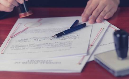 Kluczowe etapy poświadczania własnoręczności podpisu przez rejenta w Katowicach