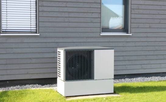 Jak działa instalacja powietrznej pompy ciepła w domu?