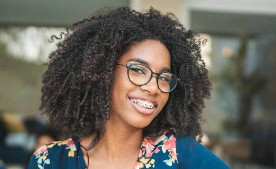 Czy Invisalign jest odpowiedni dla każdego rodzaju wady zgryzu?