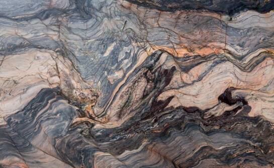 Jakie innowacje przynosi zastosowanie kamienia słonecznego w zegarkach?