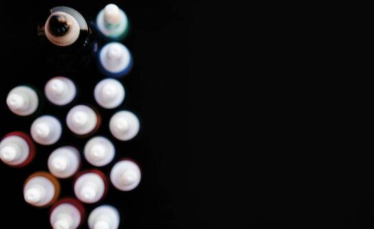 Lakiery do sitodruku: Kluczowe zastosowania w przemyśle kosmetycznym