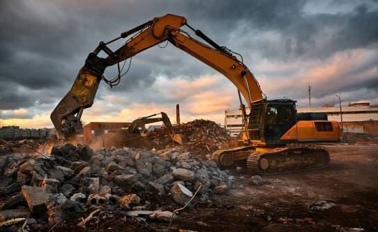 Innowacyjne metody wyburzeń: co warto wiedzieć?