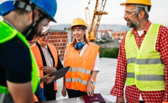 Znaczenie BHP w pracy montera budowlanego na placu budowy