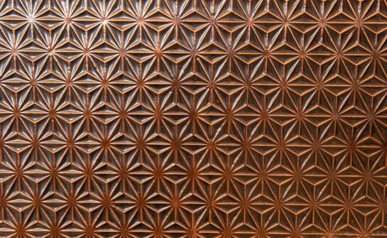 Jakie korzyści przynoszą drzwi ażurowe w kontekście ekologicznego budownictwa?