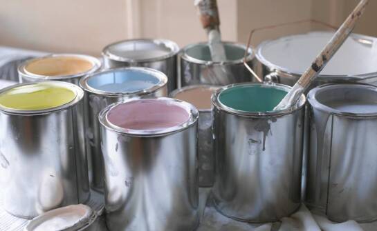 Farby do metalu: Wybór odpowiedniej powłoki dla sektora AGD