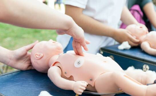 Pierwsza pomoc - jakie sytuacje awaryjne są omawiane na szkoleniach?