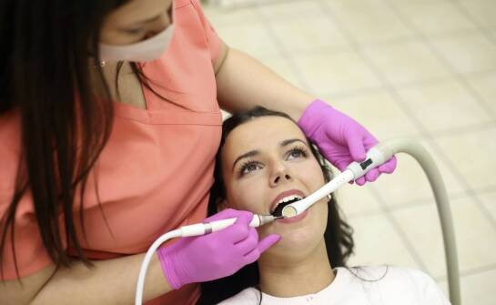 Skaling a higiena jamy ustnej – jak utrzymać efekty zabiegu?