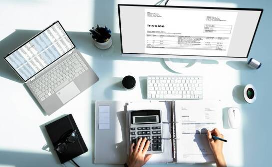 Jakie są kluczowe elementy skutecznego wdrożenia pełnej księgowości online w firmie?