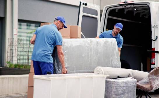 Przeprowadzki międzynarodowe: co wpływa na cennik w Krakowie?