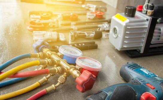 Efektywne ogrzewanie warsztatów – jakie urządzenia wybrać?