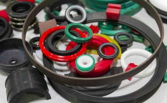 Wpływ wysokiej jakości uszczelnień na żywotność systemów hydraulicznych