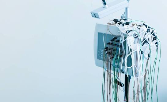 Rola terapii biorezonansowej w medycynie bioinformacyjnej