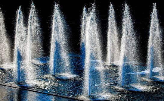 Współpraca z biurami architektonicznymi przy realizacji projektu fontanny