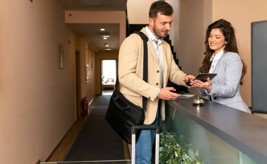 Jak hostel na Pradze wspiera turystów w planowaniu ich pobytu?