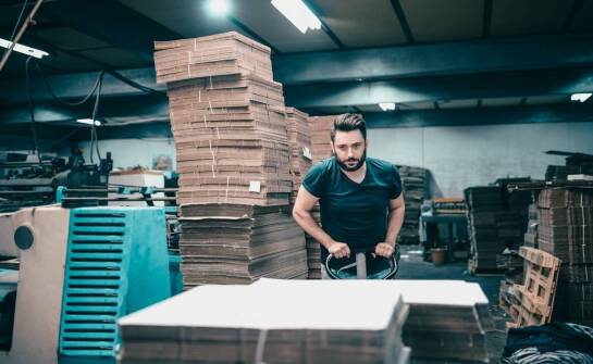 Jak uniknąć błędów przy paletowaniu towaru w magazynie?