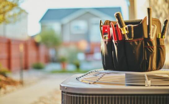 Montaż klimatyzacji a późniejsza konserwacja – jak to zaplanować?