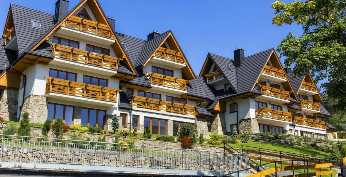 Szklarska Poręba – dlaczego warto wybrać noclegi 4 osobowe w pobliżu szlaków turystycznych?