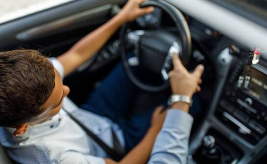 Profesjonalizm instruktorów w szkołach nauki jazdy – co to oznacza dla kursantów?