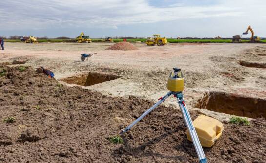 Jakie są etapy stabilizacji chemicznej gruntu w procesie rekultywacji?