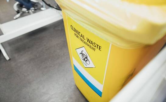 Jakie technologie wspierają bezpieczny odbiór odpadów niebezpiecznych?