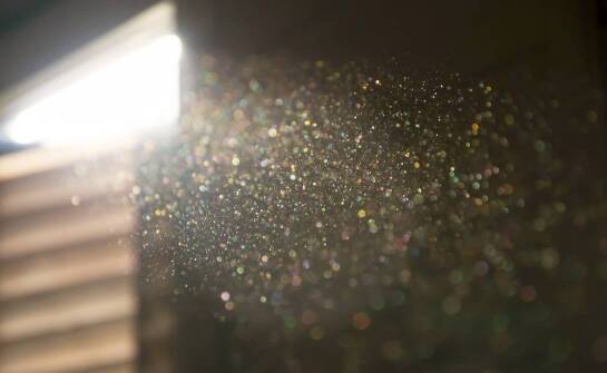 Jak zamgławianie wpływa na jakość powietrza w pomieszczeniach zamkniętych?