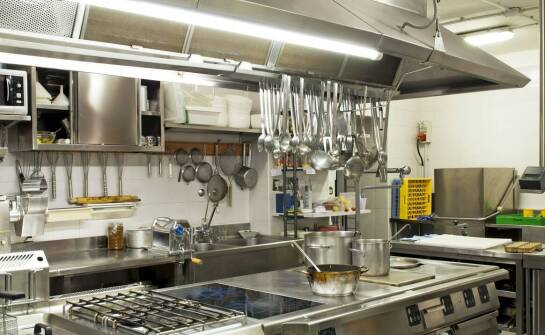 Dlaczego warto regularnie serwisować sprzęt Electrolux w Twojej restauracji?