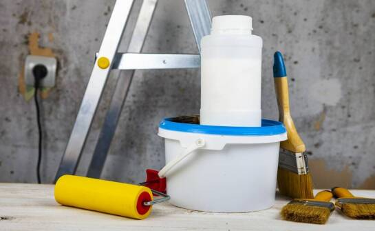 Jakie są najlepsze praktyki w zakresie transportu farb i lakierów do utylizacji?